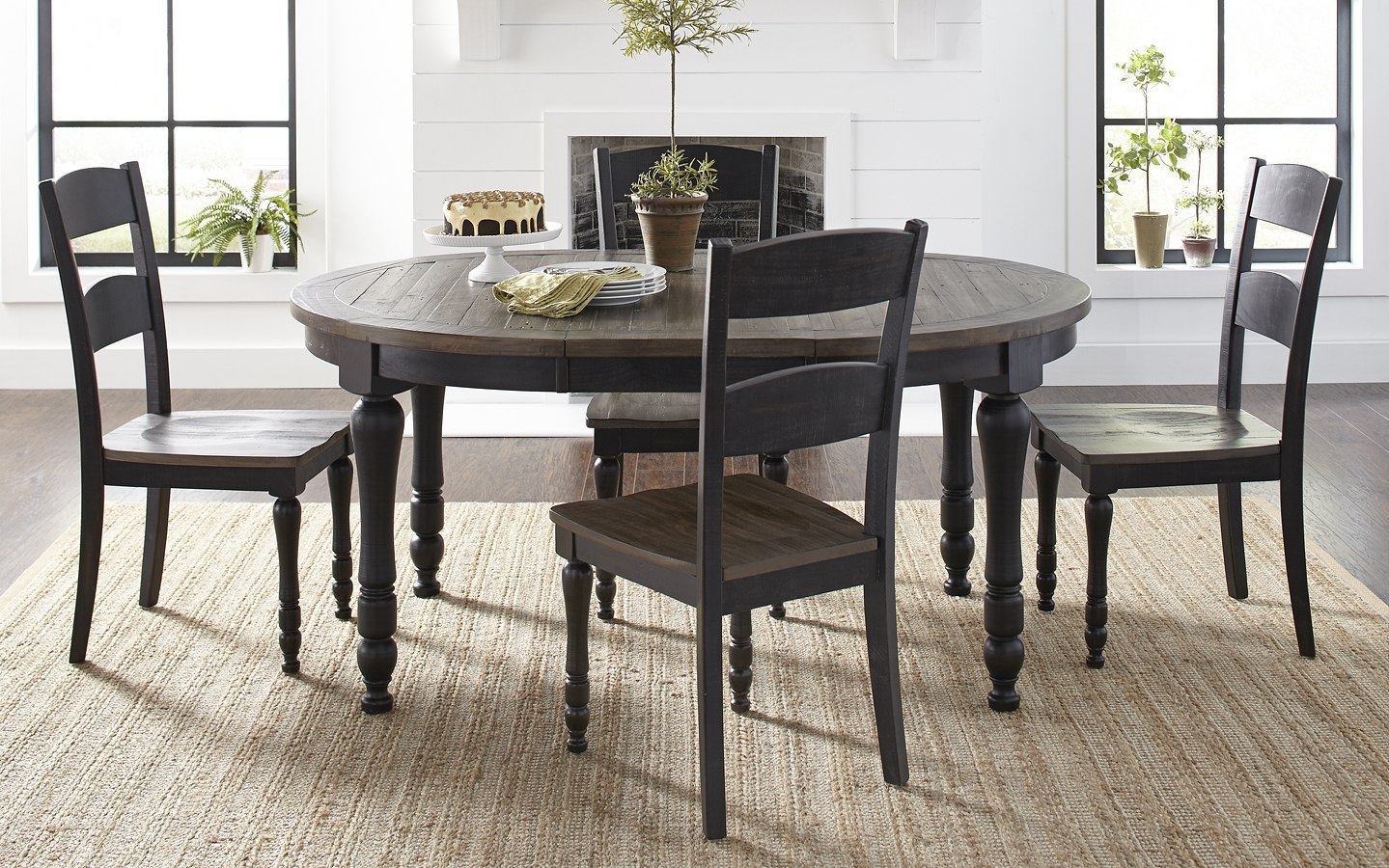 Black oval dining online table set