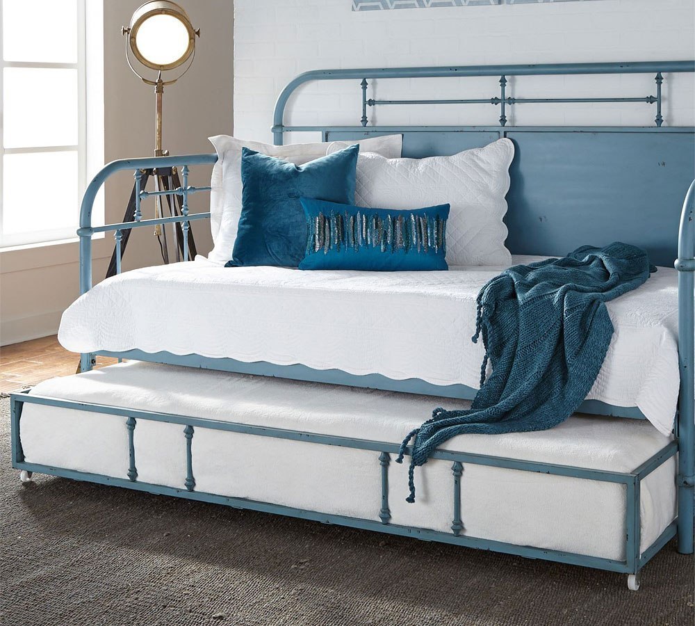 Vintage Metal Daybed W/ Trundle (Blue) Liberty Furniture