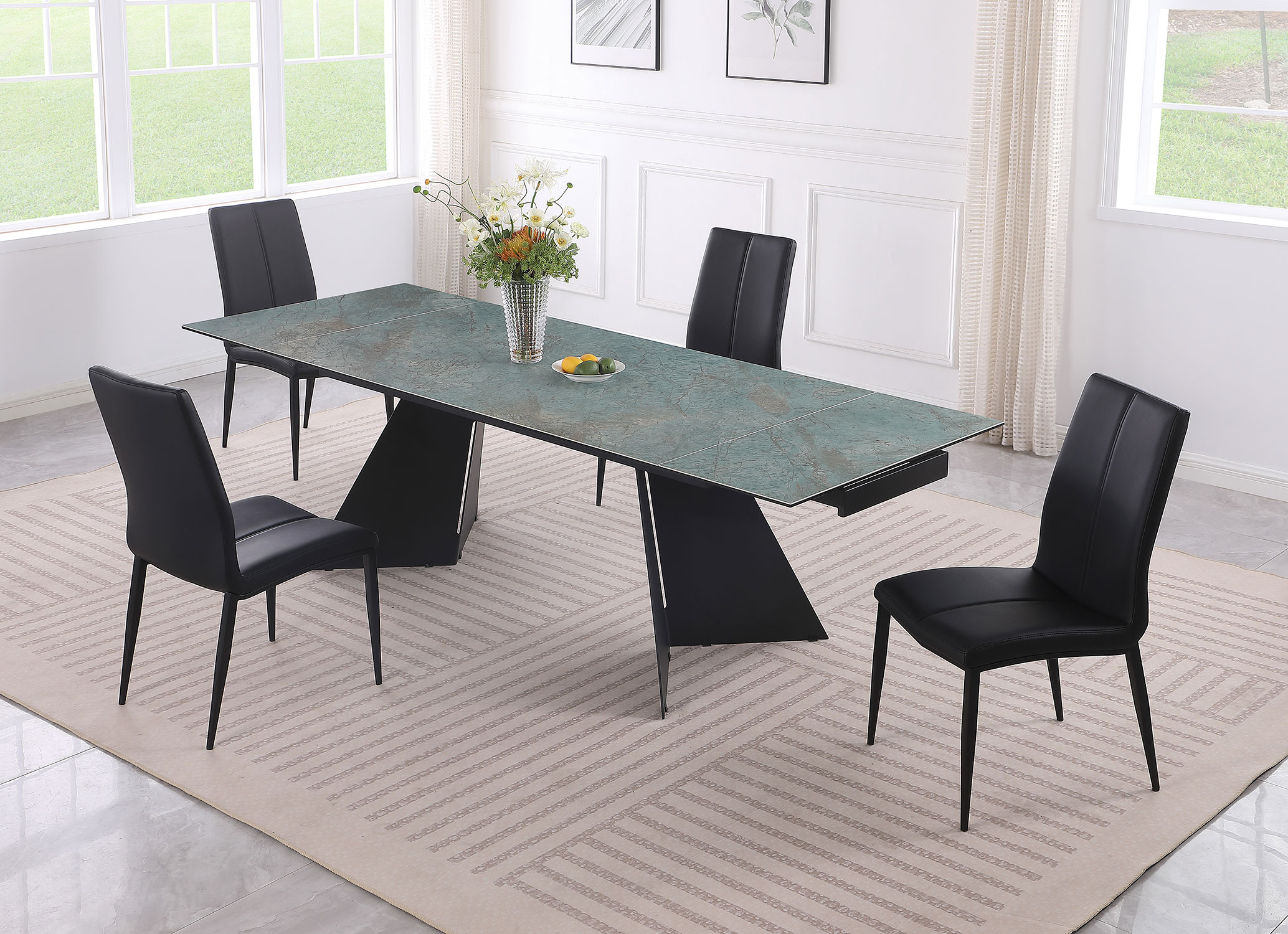 Helen Dining Room Set W/ Extendable Table And Black Chairs Chintaly ...