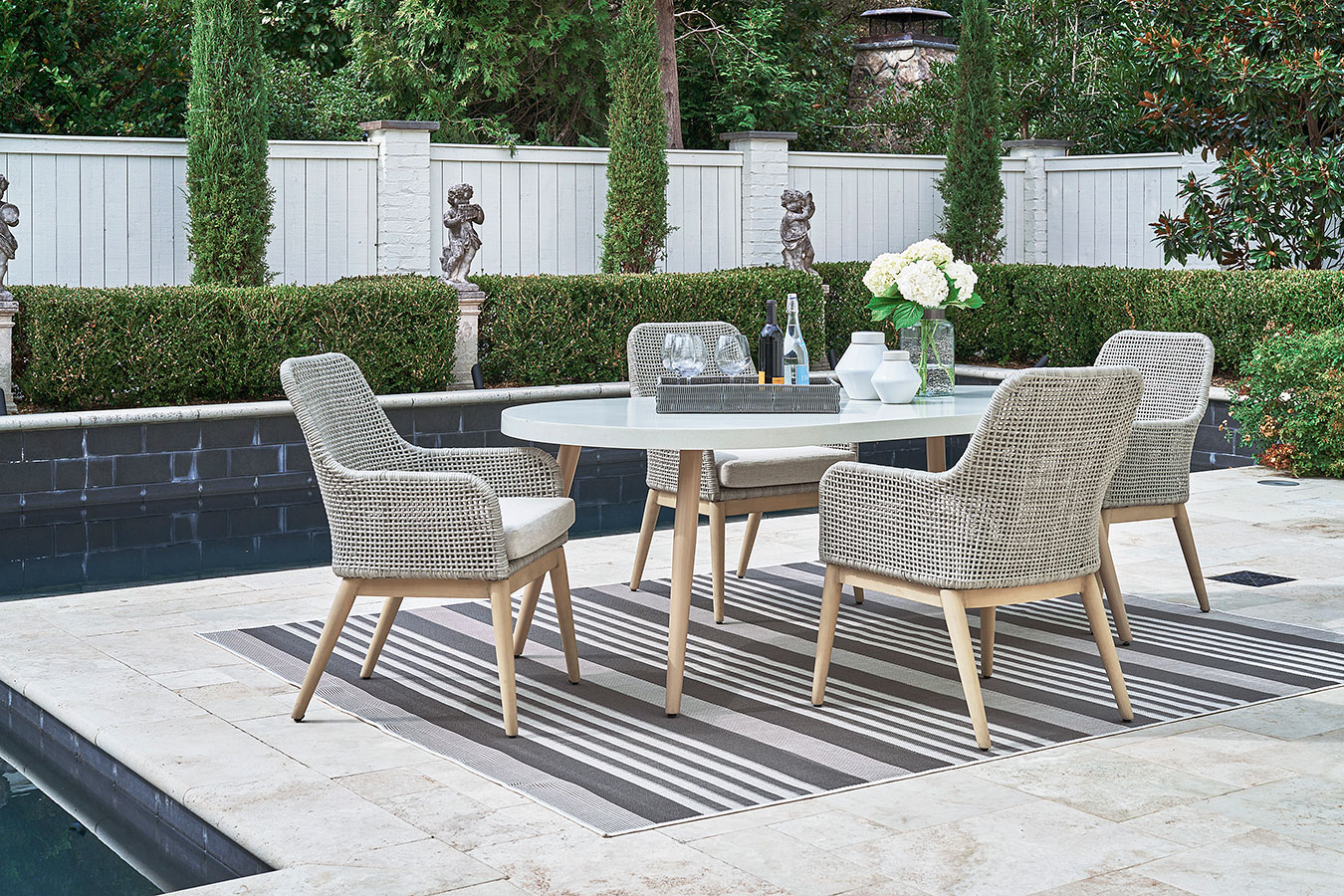展示アウトレット品 CRASH GATE DECKE DINING TABLE 展示アウトレット品 CRASH GATE DECKE DINING TABLE