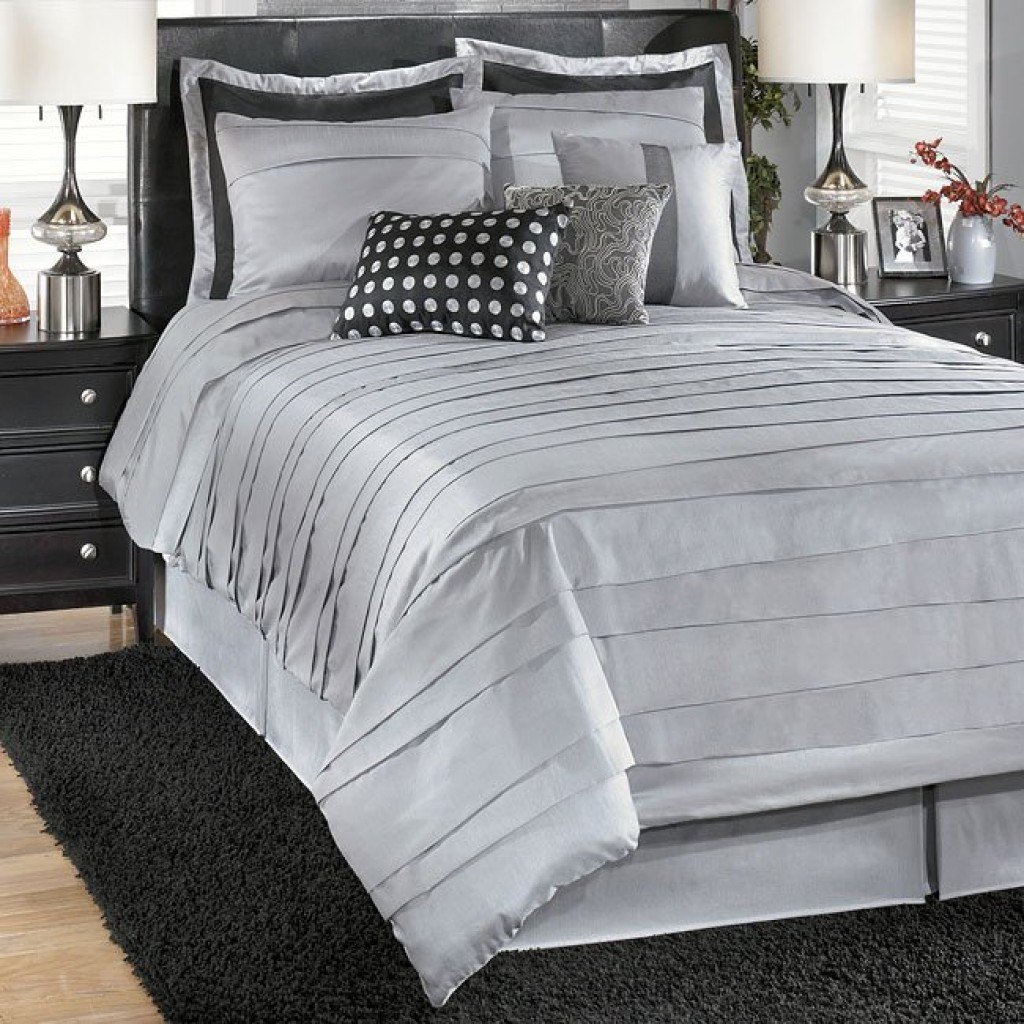 Lilith Silver Bedding Set Signature Design Furniture Cart