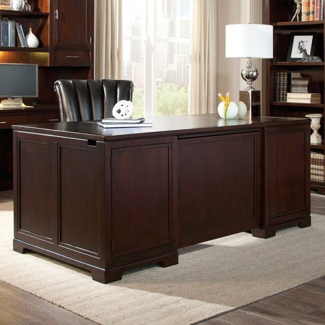 Executive store desk hekman