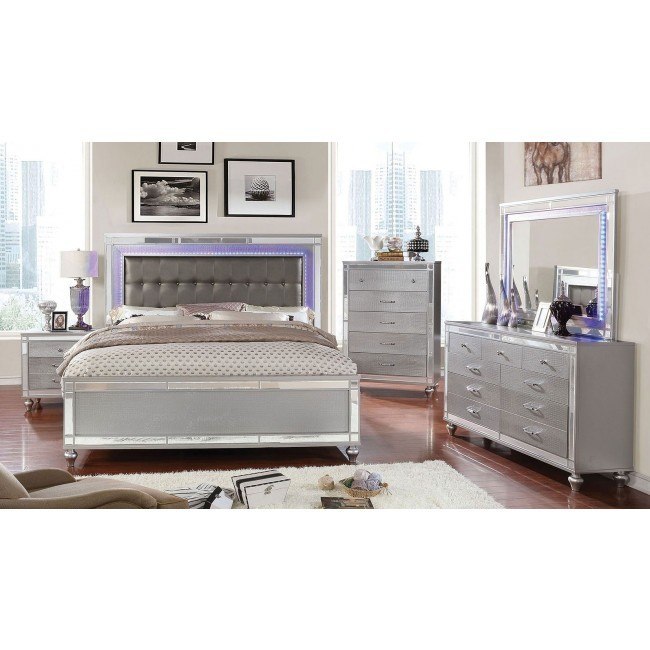 Crestwood Creek Gray 7 Pc King Panel Bedroom - Rooms To Go