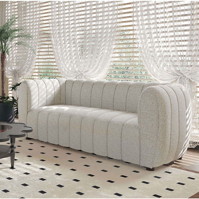Aversa Loveseat (Off-White)