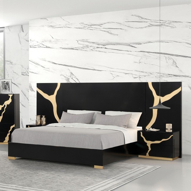 Goldsberg Wall Panel Bed
