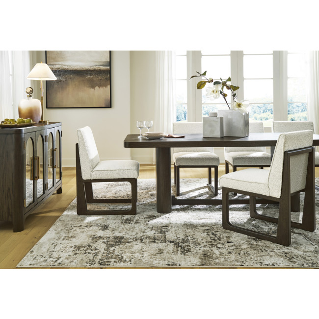 Brillynd Rectangular Dining Room Set