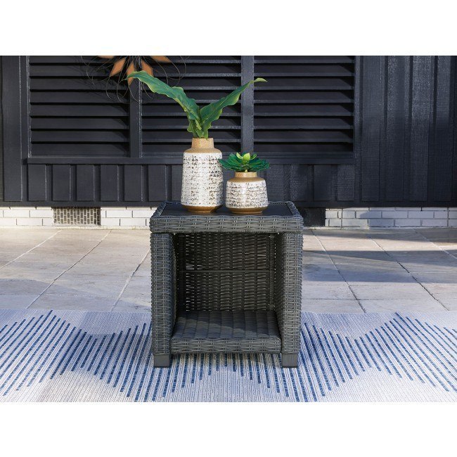 Elite Park Outdoor End Table