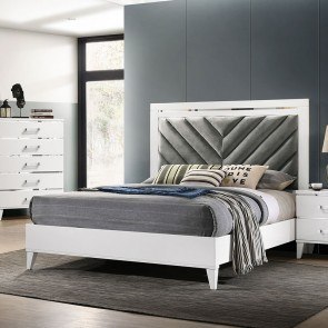 Chelsie Panel Bed (White)