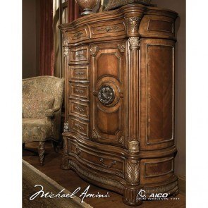 Villa Valencia Gentlemans Chest