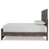Wynnlow Youth Crossbuck Panel Bed
