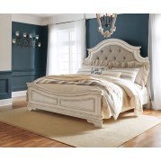 Realyn Panel Bed
